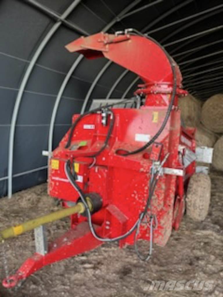 Silofarmer P 280 Cortadores, moinhos e desenroladores de fardos
