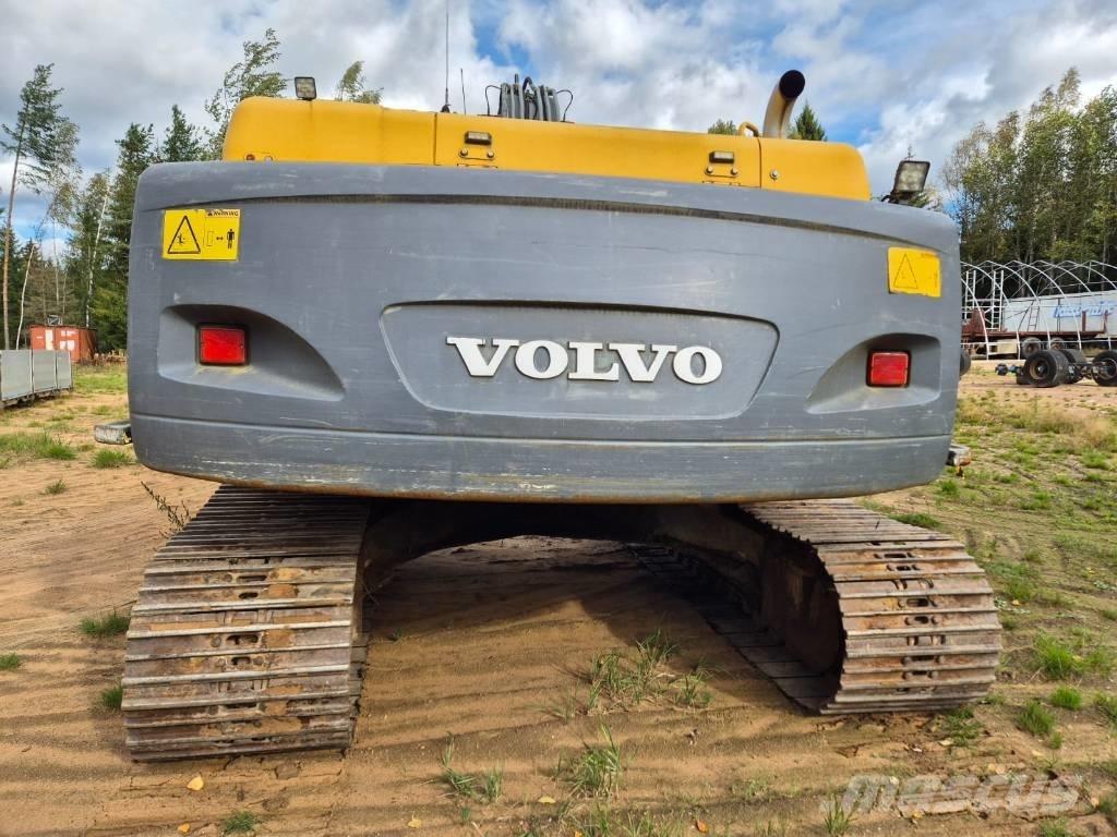 Volvo EC 240 B LC Escavadoras de rastos