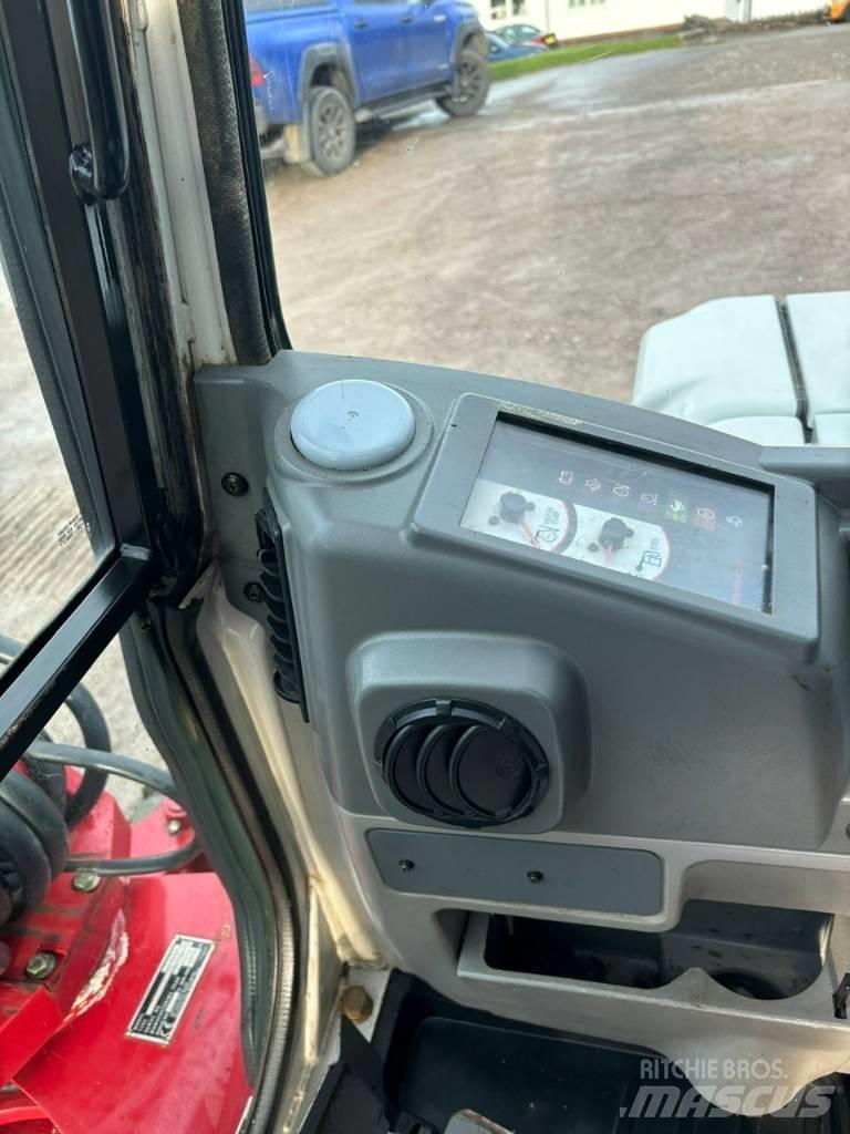 Takeuchi TB 250 Mini Escavadoras <7t