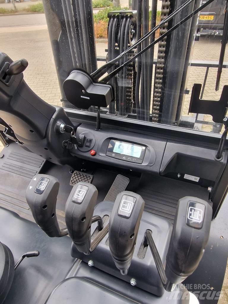 Bobcat B 30 X-7 Plus Empilhadores eléctricos