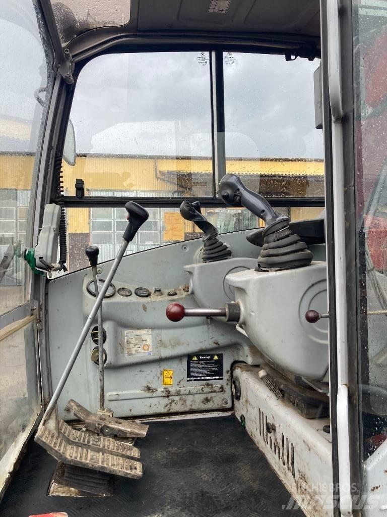 Neuson 8003 Escavadoras Midi 7t - 12t