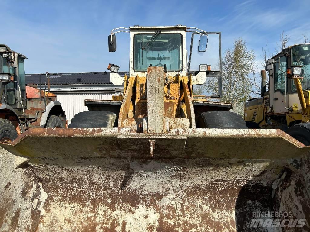 Liebherr L 551 Pás carregadoras de rodas