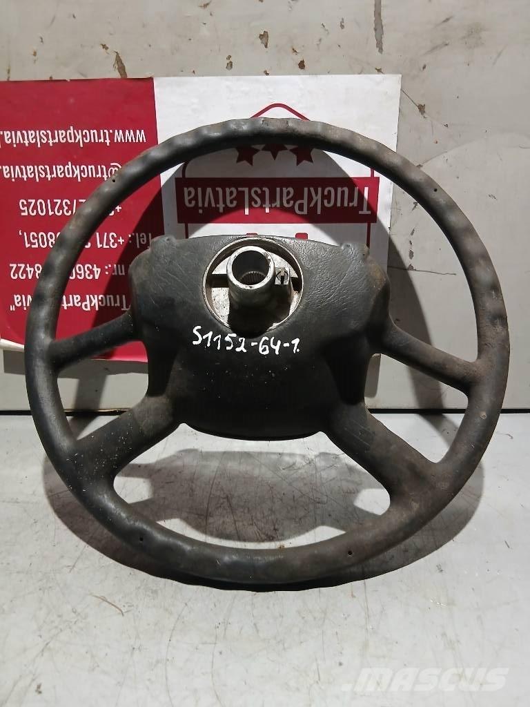 Scania R 440   1327026 Cabines e interior