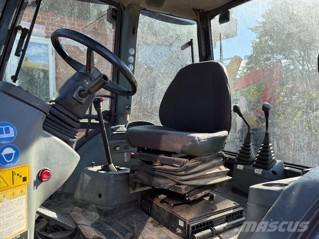 New Holland NH 95 Retroescavadoras