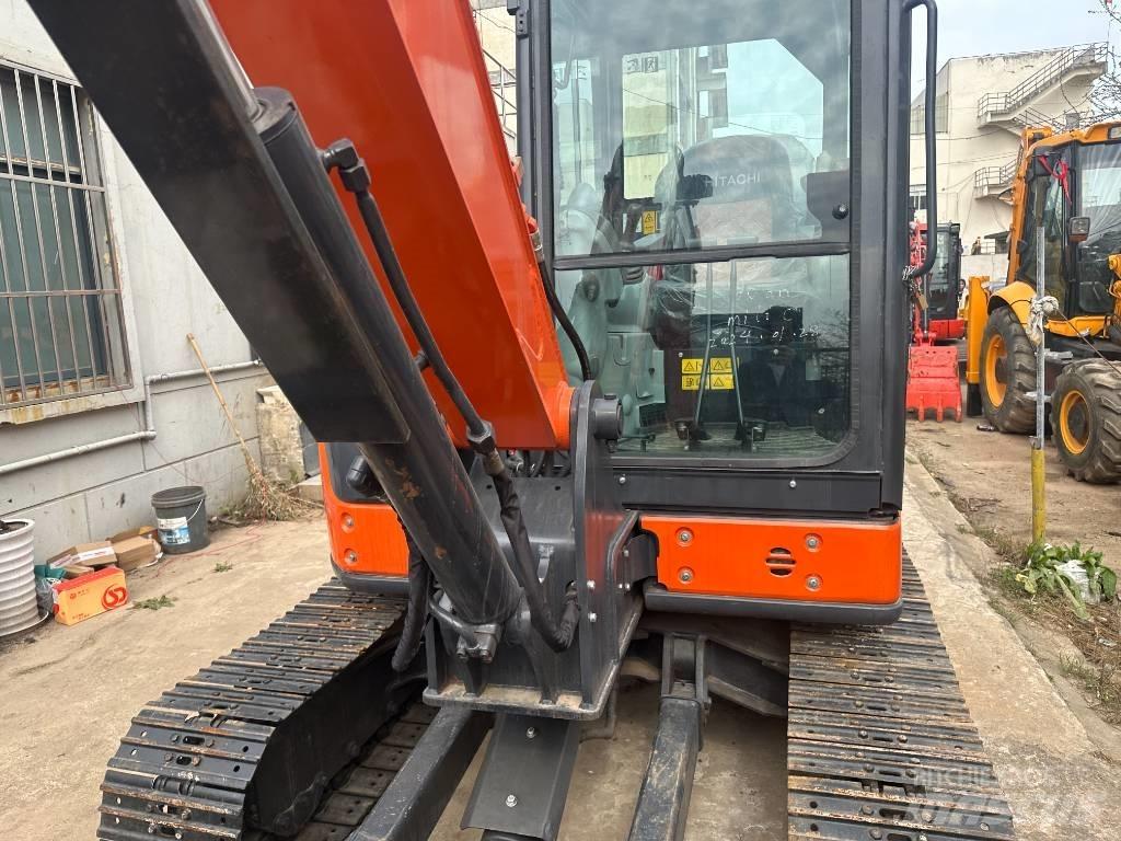 Hitachi ZX68USR-5A Mini Escavadoras <7t