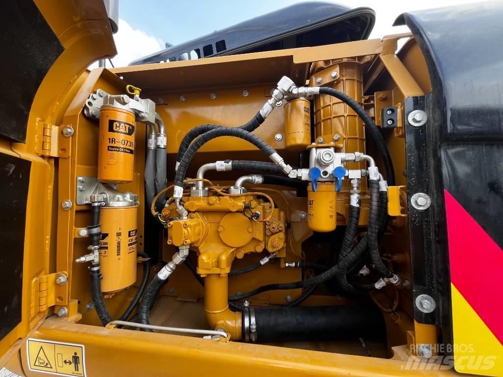 CAT 320 D2L Escavadoras de rastos