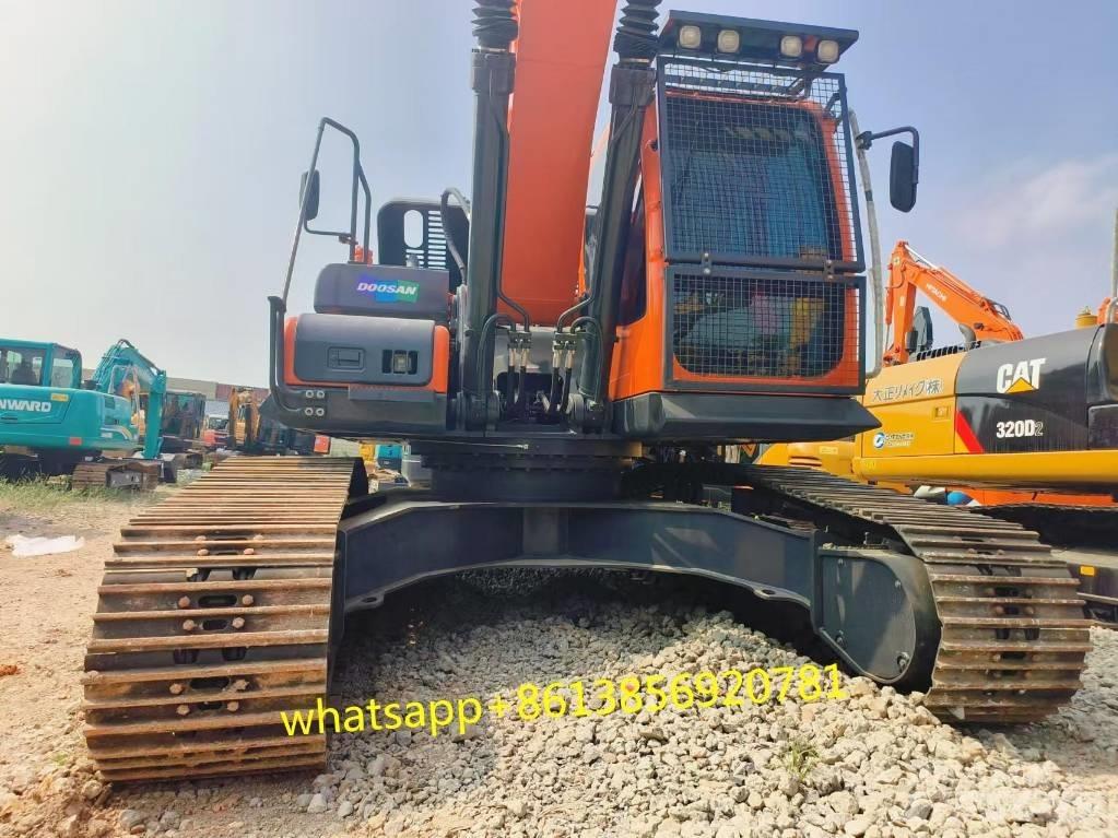 Doosan DX 225 Escavadoras de rastos