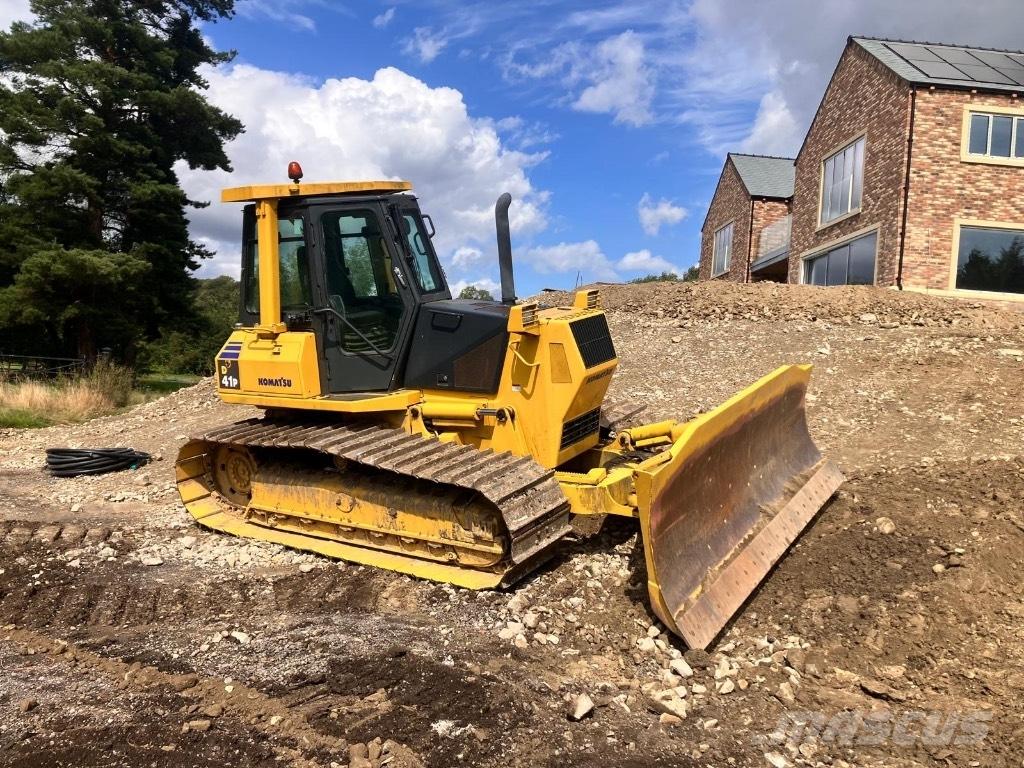Komatsu D 41 P-6 Dozers - Tratores rastos