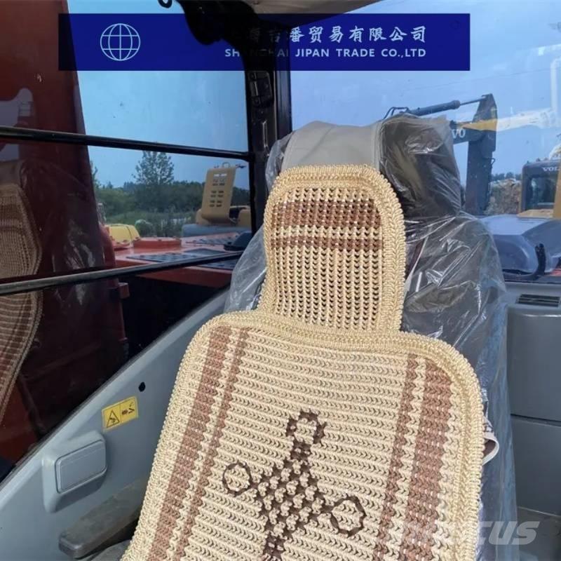 Hitachi ZX 210 Escavadoras de rastos