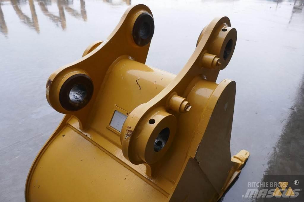 CAT 320 Bucket Baldes