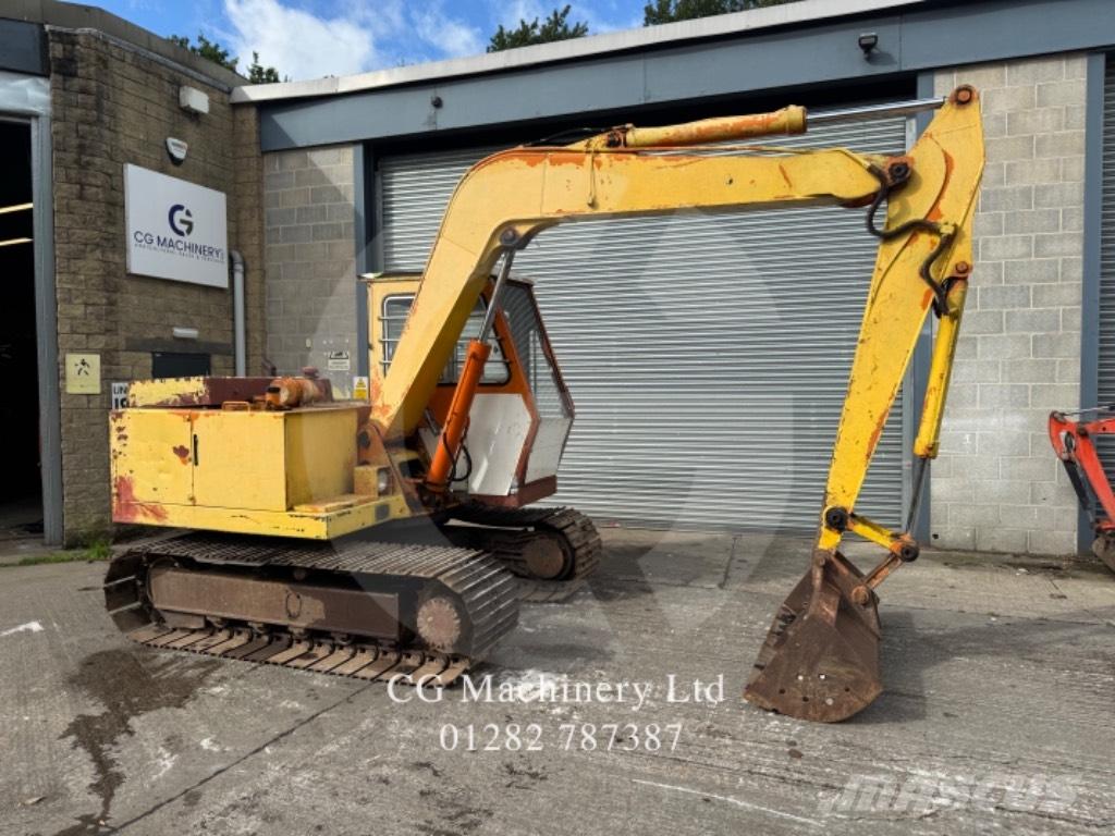 Hitachi UH031 Escavadoras de rastos