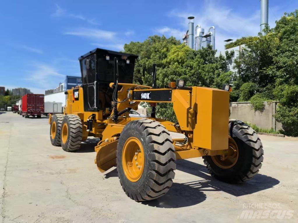CAT 140 K Motoniveladoras