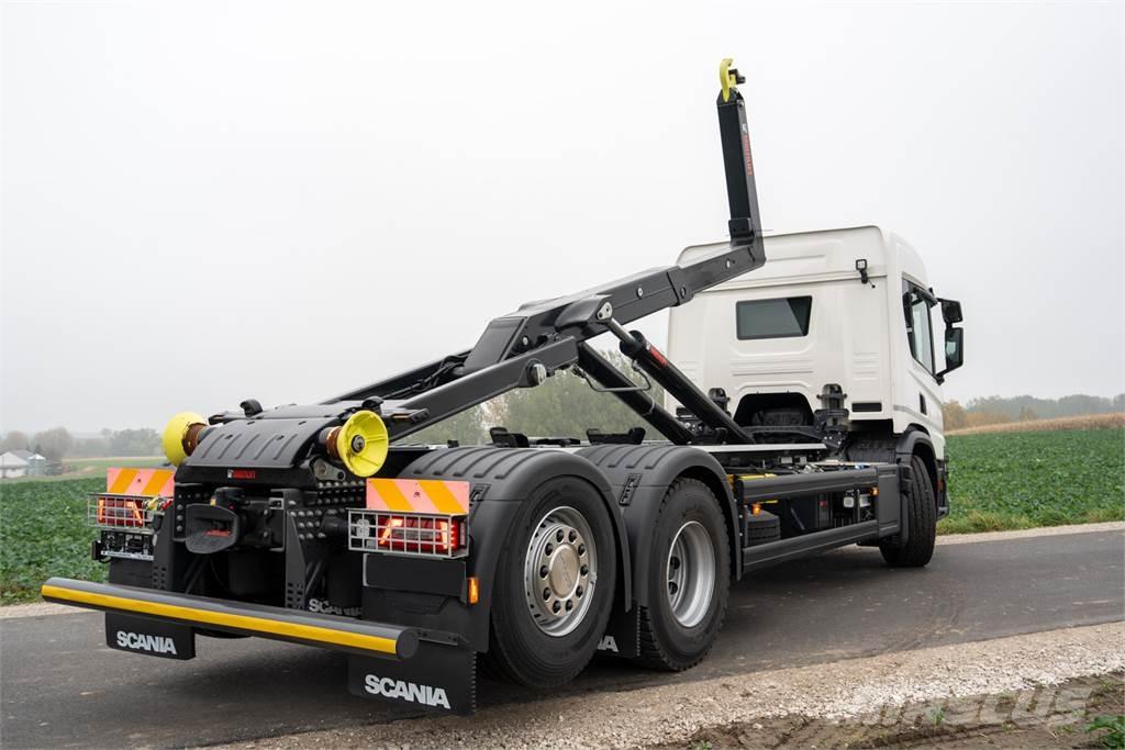 Scania P420 6X2 Camiões Ampliroll