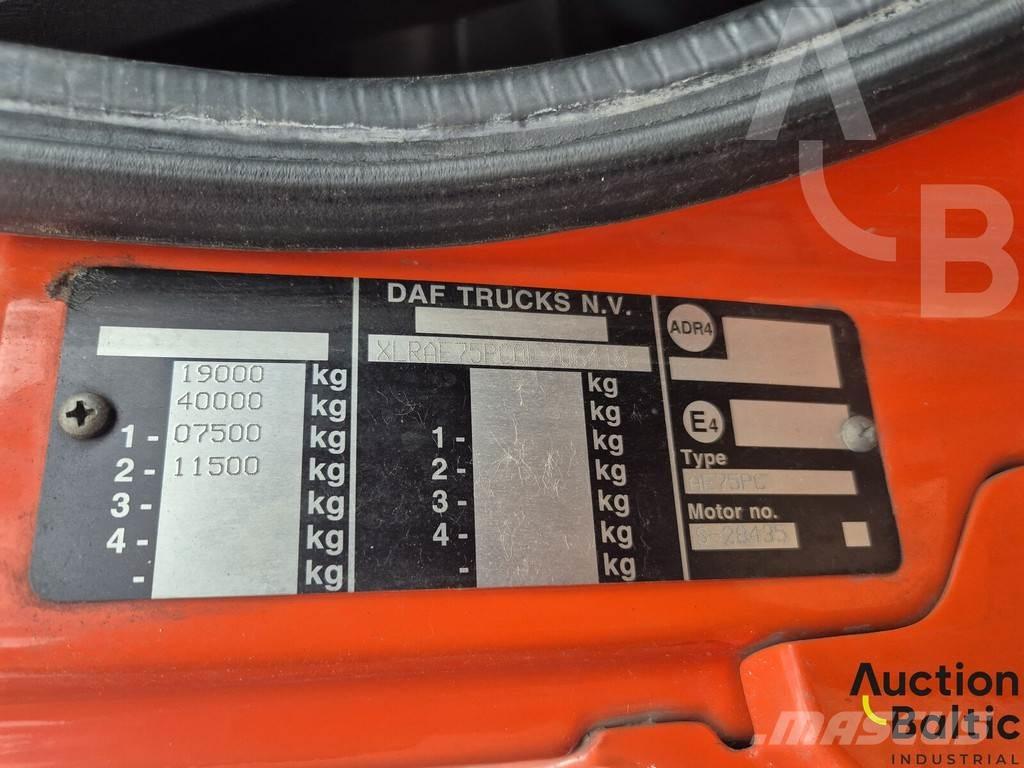 DAF AE75PC Camiões de Transporte Auto