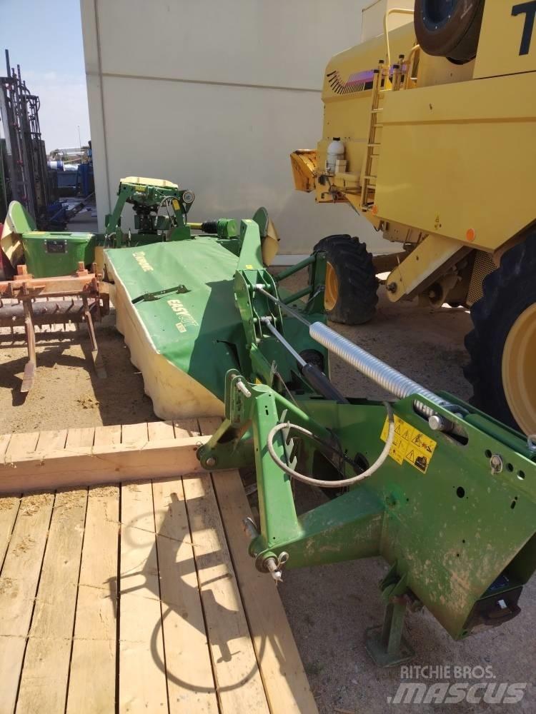 Krone Easy Cut R320 Gadanheiras