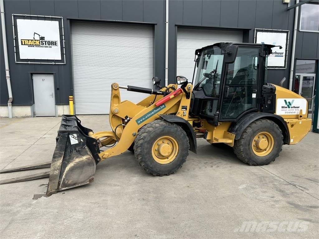 CAT 906M (8758) Carregadora multifunções