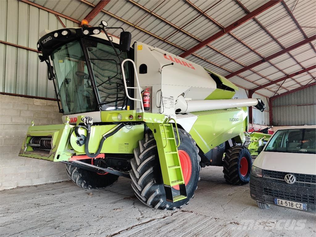 CLAAS TUCANO 480 Ceifeiras debulhadoras