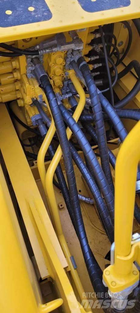 Komatsu 210LC-8 Escavadoras de rastos