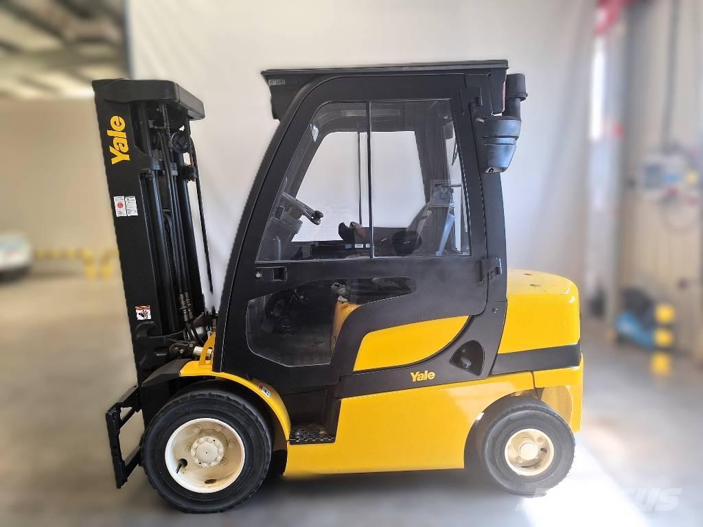 Yale GDP 25 VX Empilhadores Diesel
