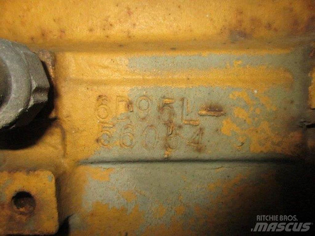 Komatsu WA100-1 Pás carregadoras de rodas