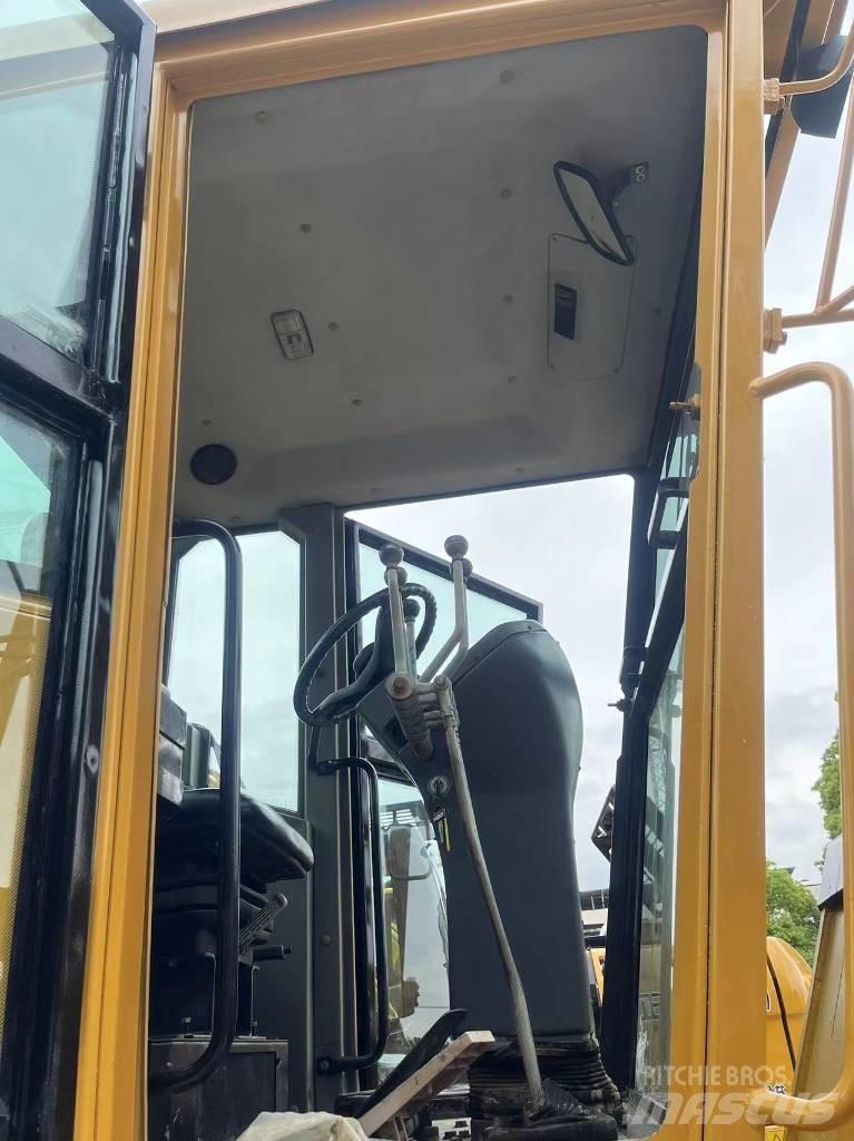 CAT 140 H Motoniveladoras