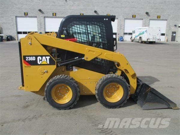 CAT 236 D Carregadoras de direcção deslizante