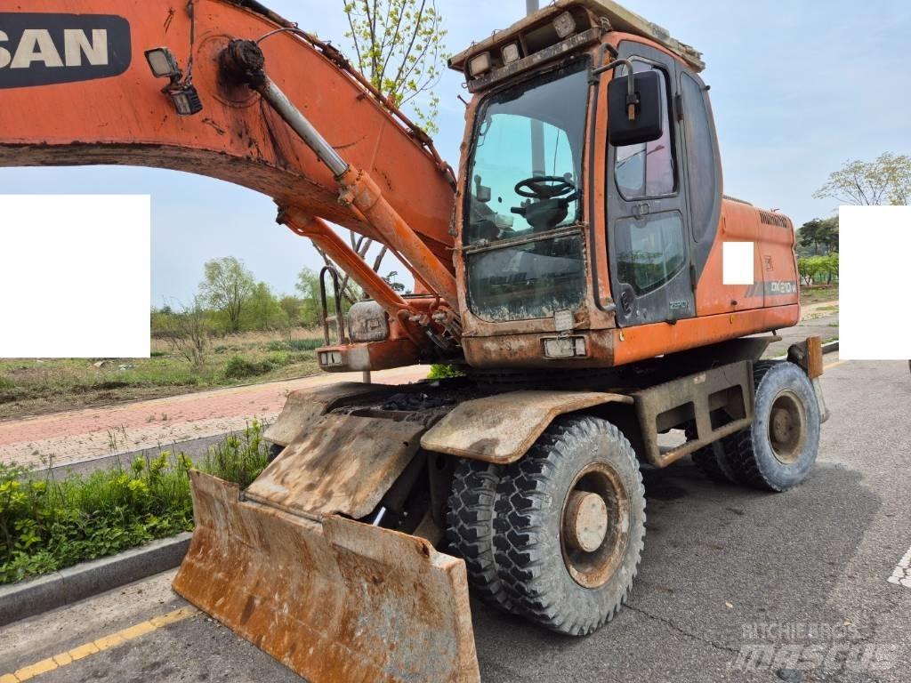 Doosan DX210WA Escavadoras de rodas