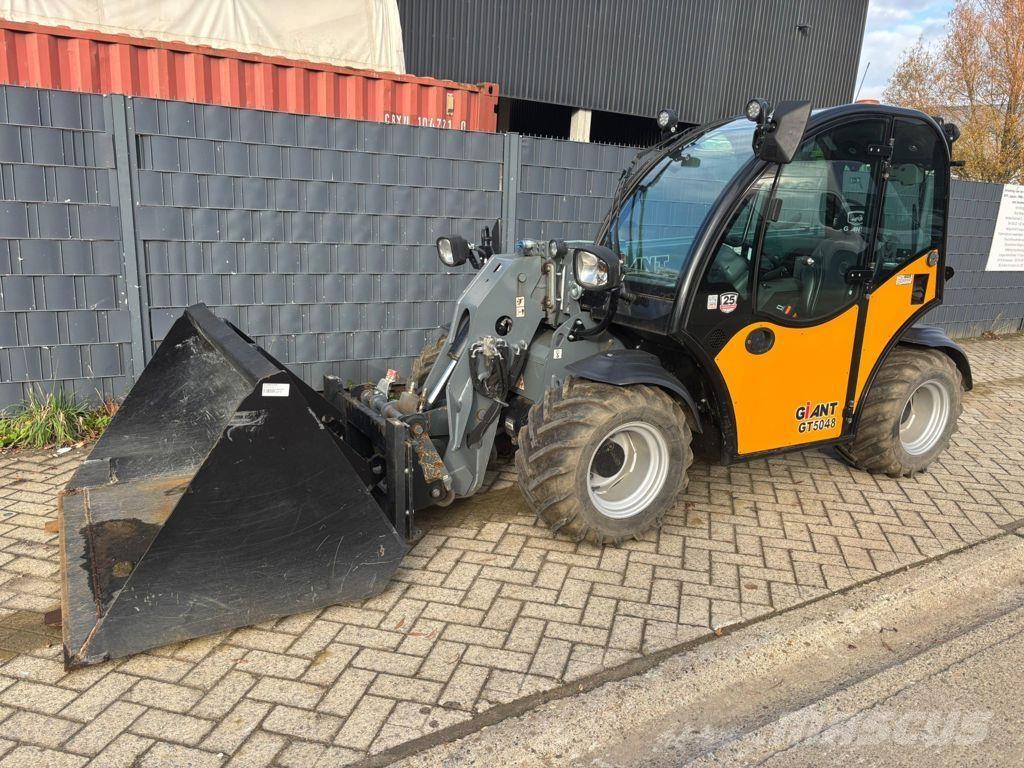 GiANT Tendo GT5048 Manipuladores telescópicos