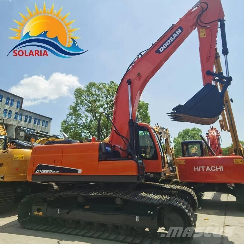 Doosan DX 225 LC Escavadoras de rastos