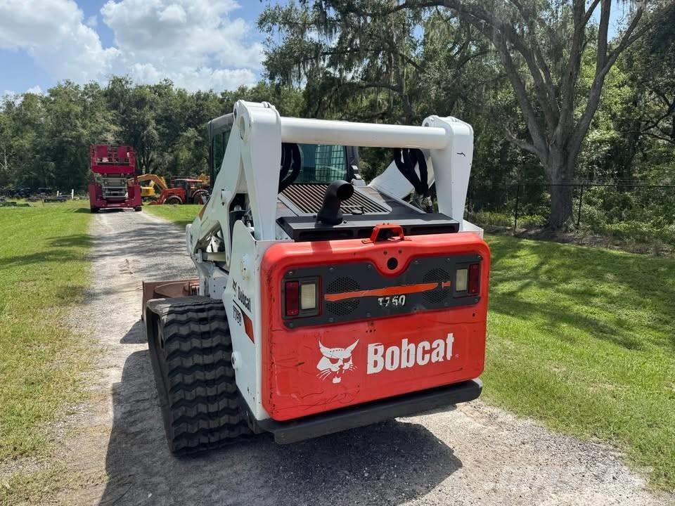 Bobcat T750 Carregadoras de direcção deslizante