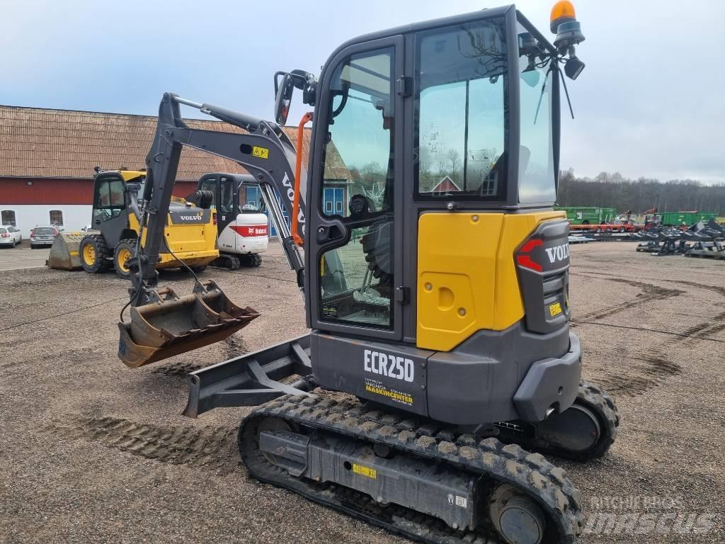 Volvo ECR25 D Mini Escavadoras <7t