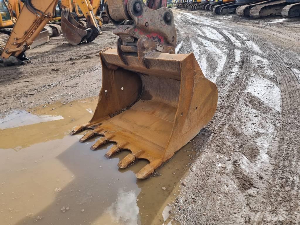 JCB JS220 LC T4 Escavadoras de rastos