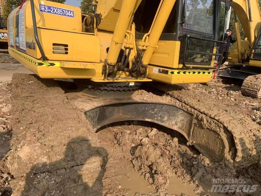 Komatsu PC 220-8M0 Escavadoras de rastos