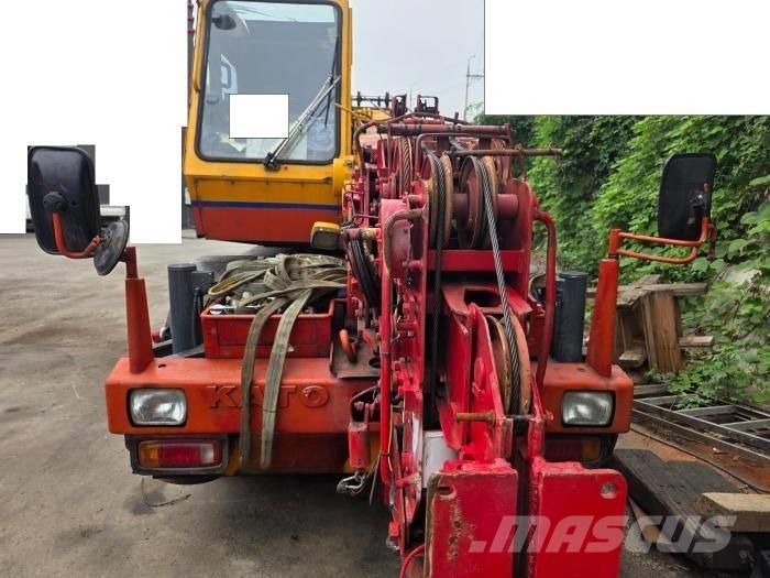 Kato MR100 Gruas Fora-de-estrada