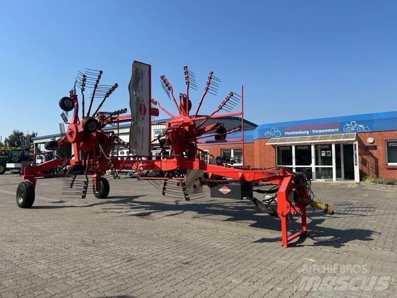 Kuhn GA 8020 Encordoadores de Feno