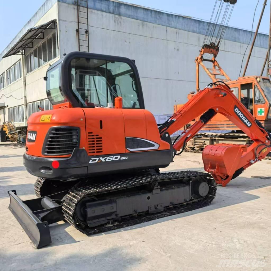 Doosan DX60-9C Mini Escavadoras <7t