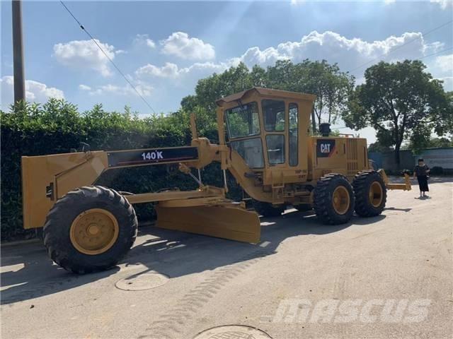 CAT 140K Motoniveladoras