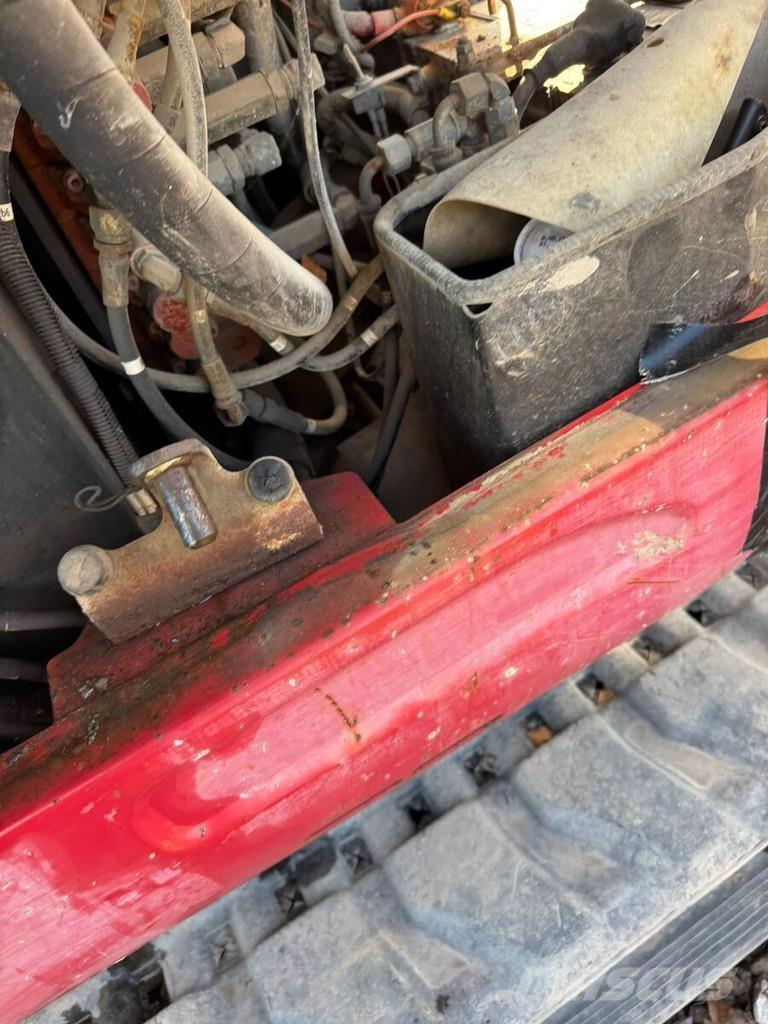 Takeuchi TB260 Mini Escavadoras <7t