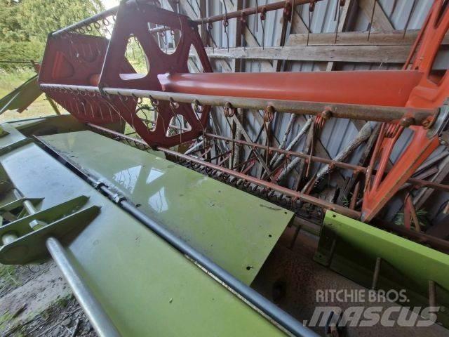 CLAAS C600 Ceifeiras debulhadoras compactas