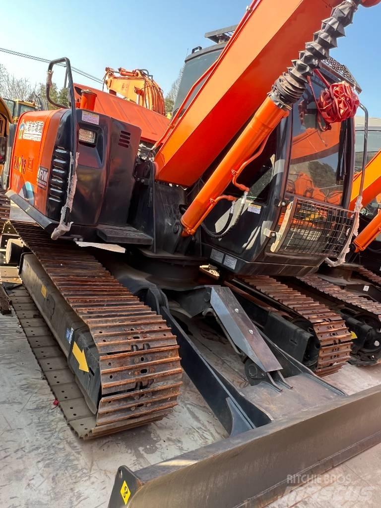 Hitachi ZX70 Escavadoras Midi 7t - 12t
