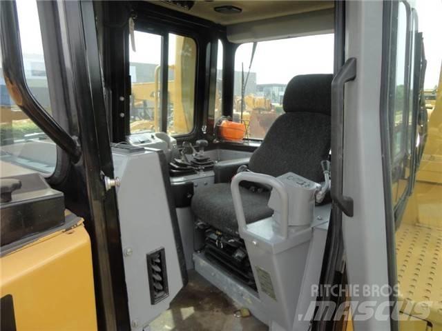 CAT D 8 R Dozers - Tratores rastos