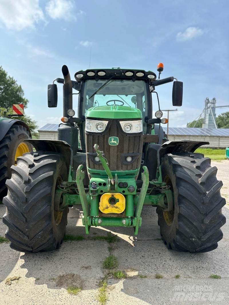 John Deere 6215R Tratores Agrícolas usados