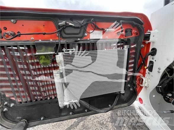 Bobcat T76 Carregadoras de direcção deslizante