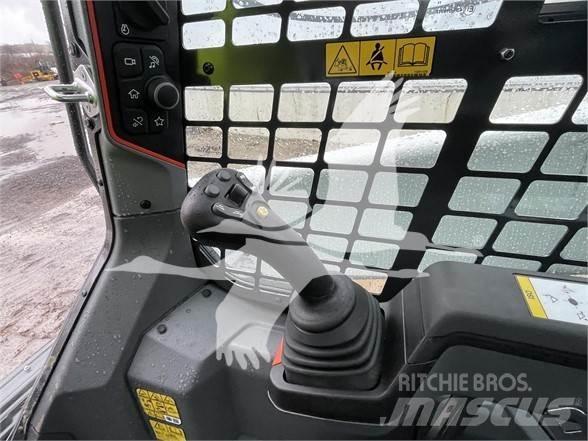 Bobcat T76 Carregadoras de direcção deslizante