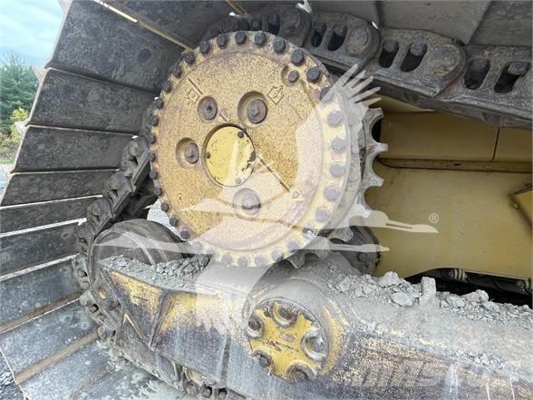 CAT D6T LGP Dozers - Tratores rastos