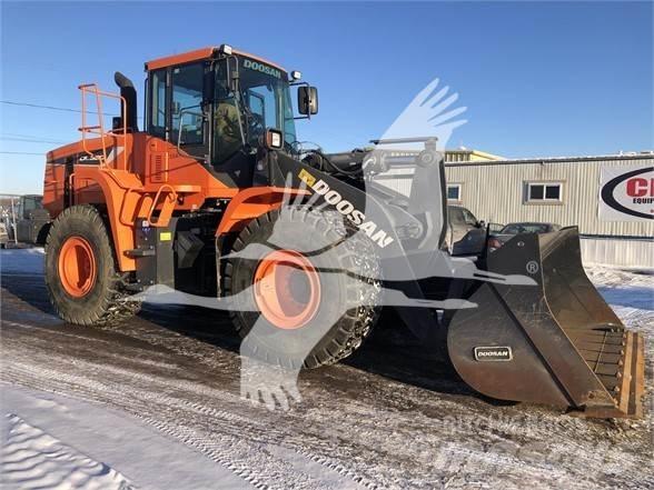 Doosan DL300 Pás carregadoras de rodas