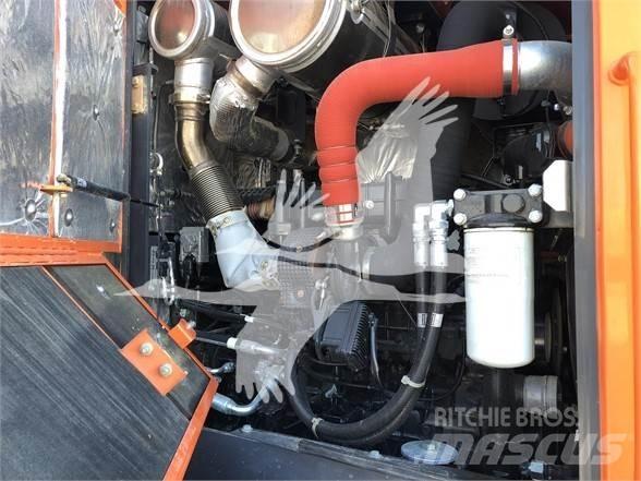 Doosan DL300 Pás carregadoras de rodas