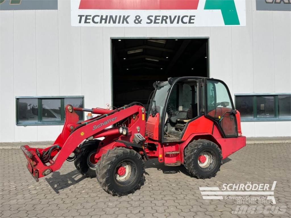 Schäffer 5370 Z Pás carregadoras de rodas