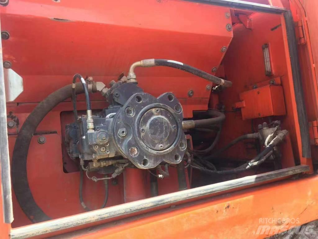 Hitachi ZX 210 Escavadoras de rastos
