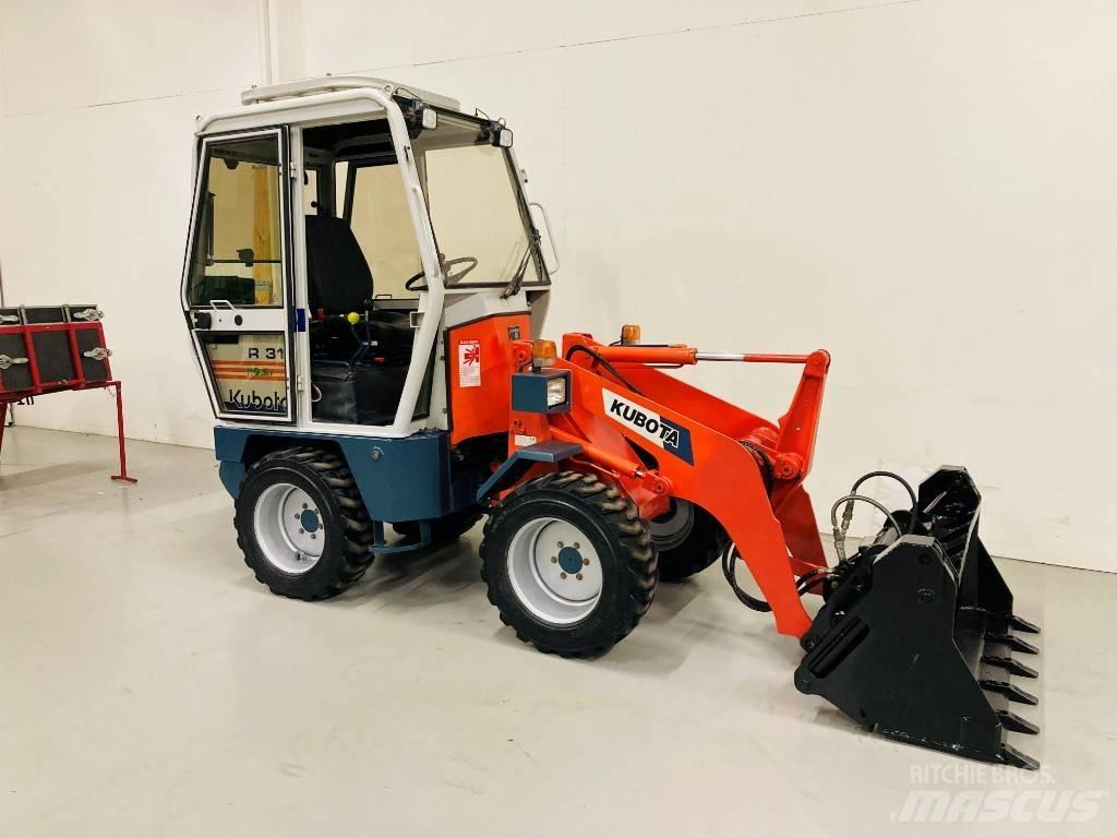 Kubota R 310 Pás carregadoras de rodas
